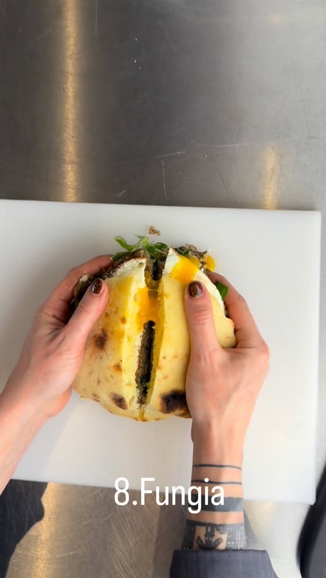 Fungia: mushroom panino with fried egg and truffle cream